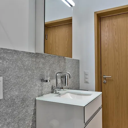 Apartment Chesa Chalavus - St. Moritz