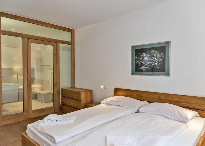 Chesa Chalavus - Apartment St. Moritz