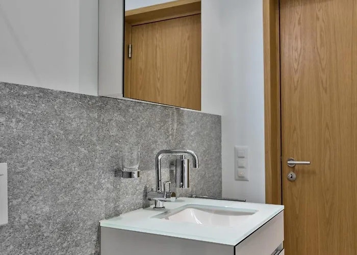 Apartment Chesa Chalavus - St. Moritz